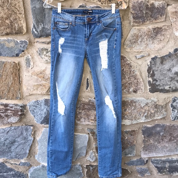 Fashion Nova Denim - Fashion Nova distressed jeans size 0